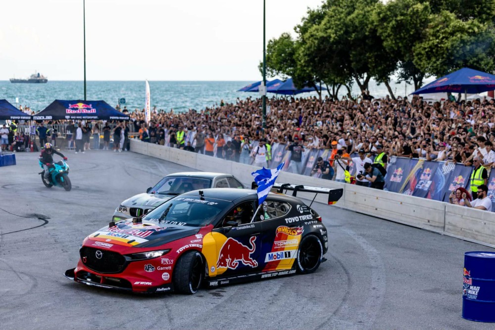 Υγειονομική κάλυψη του Red Bull Urban Action Show από την ΕΠΟΜΕΑ
