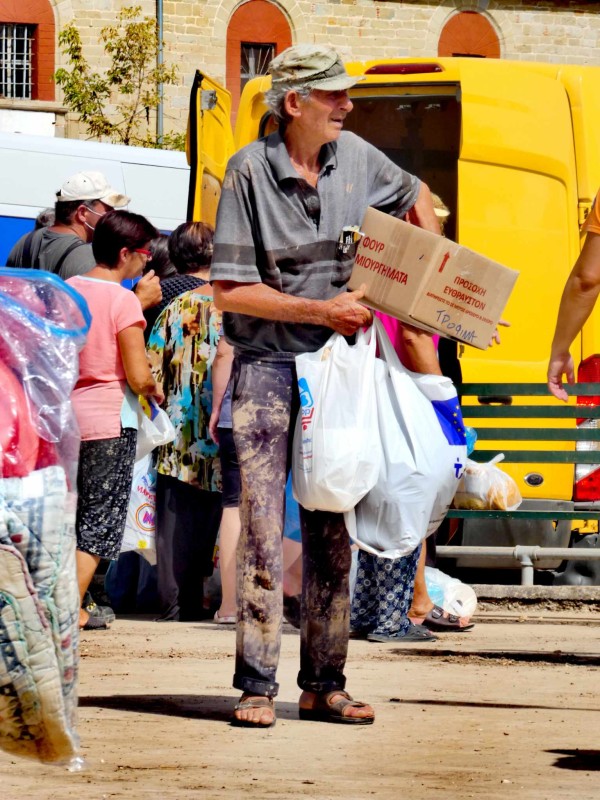 Ανθρωπιστική βοήθεια στις πληγείσες περιοχές της Θεσσαλίας