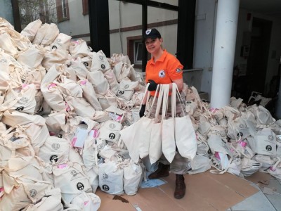 Distribution of 3000 packs of Personal Protective Equipment from EPOMEA Thessaloniki